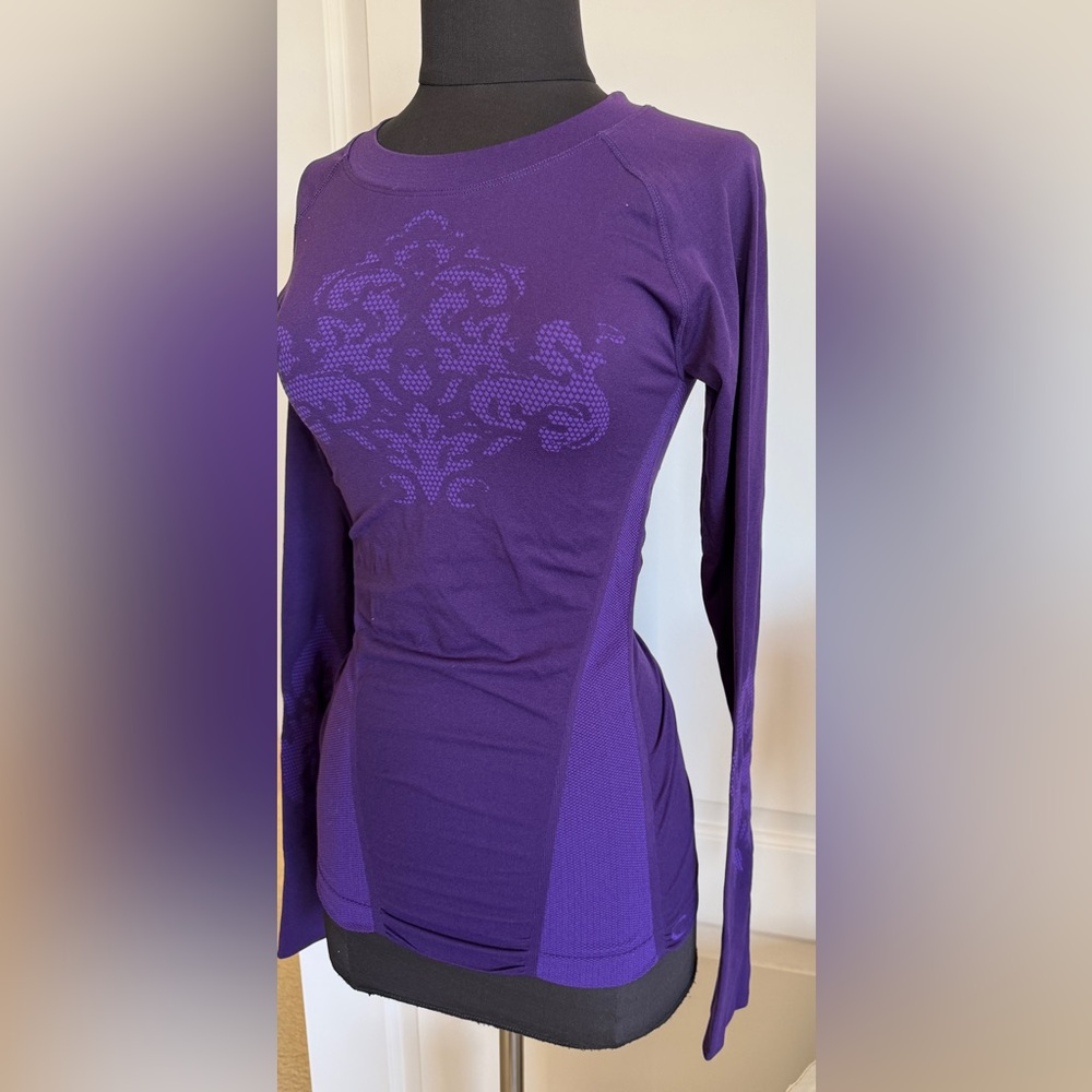 ClimaWear Purple Seamless Long Sleeve Base Layer Top S/M Performance